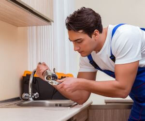 About Emergency plumbing pros Badger, CA