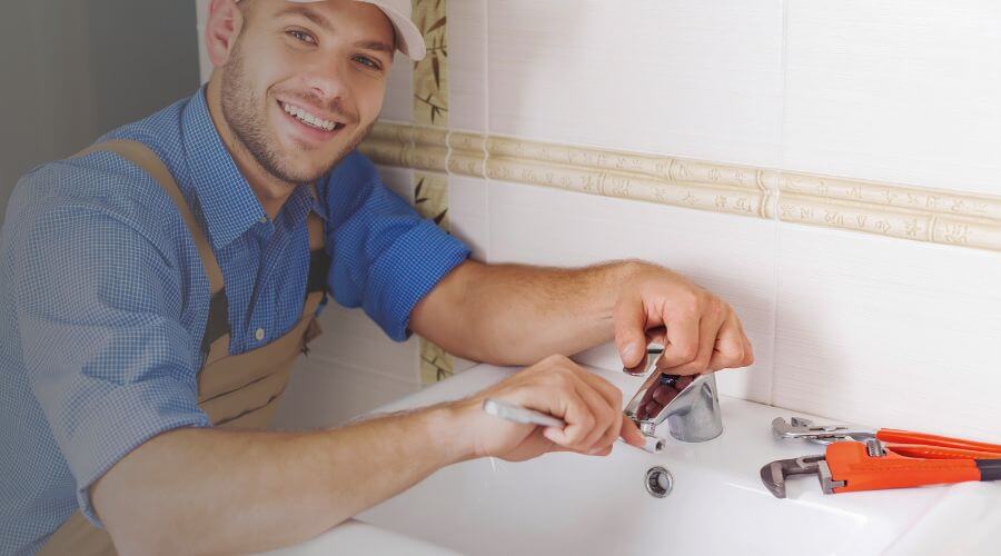 Professional emergency plumbing in Badger, CA